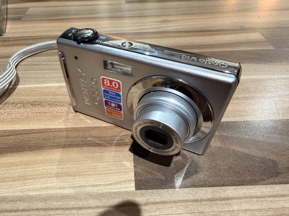 Pentax Optio V10 8.0MP Compact Digital Camera Silver Tested With Case - Image 2 of 4