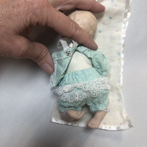 Yolanda's Picture Perfect Babies "JESSICA" Porcelain Doll Edwin M. Knowles 1988 - Picture 3 of 9
