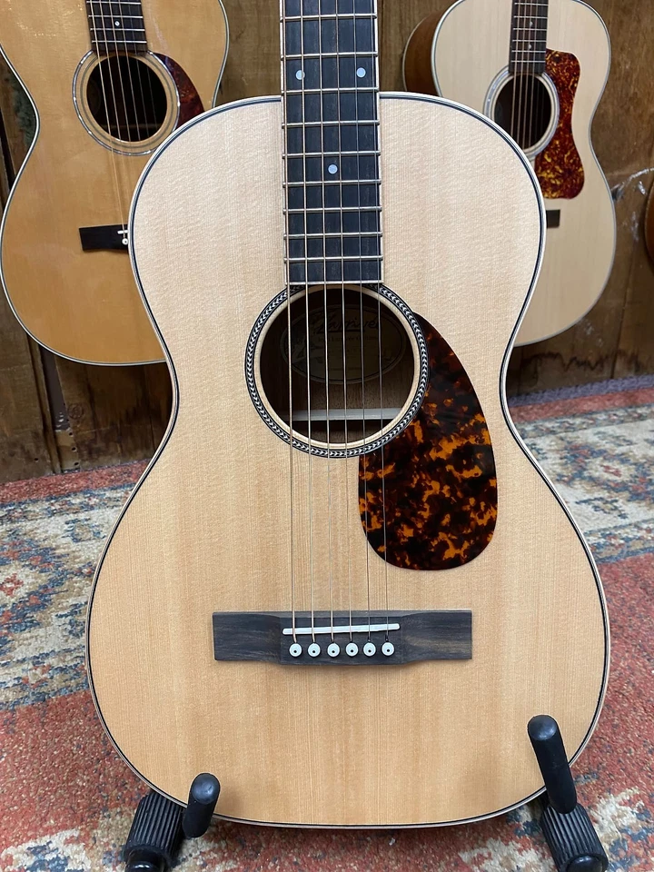 Larrivee P-03 Natural Foto 2 de 4