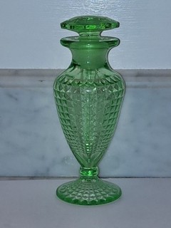 RARE 1920s Early Fenton Perfume Bottle Green Uranium Depression Glass GLOWS