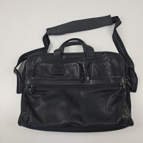 Tumi Black 17" Leather Laptop Bag Soft Case Mens Briefcase Shoulder Strap Work