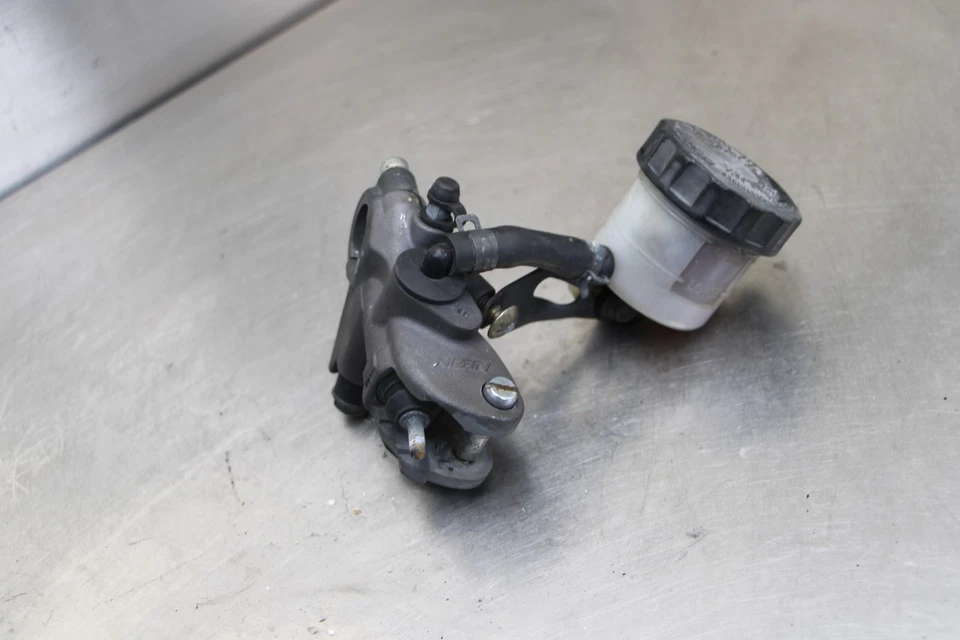 13-18 KAWASAKI NINJA ZX6R FRONT BRAKE MASTER CYLINDER Foto 2 de 4
