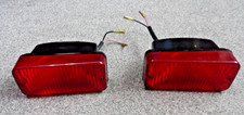 A PAIR OF AUSTIN ROVER METRO REAR FOG LAMPS.