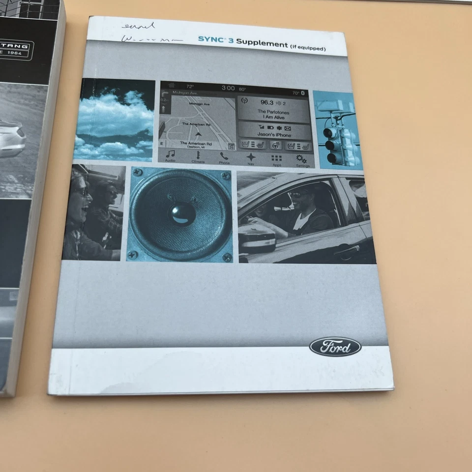 Ford Mustang 2016 manual del propietario y literatura con cubierta - OEM Foto 2 de 4