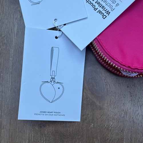 NWT LULULEMON DUAL POUCH WRISTLET Heart Spiced Chai fluorescent Pink Gold - Picture 15 of 24