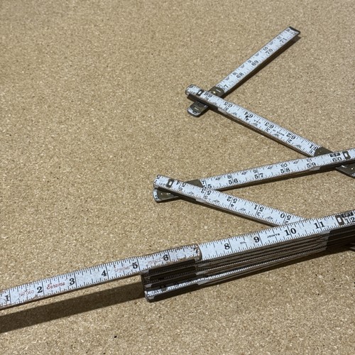 Carpenter Tool Lot – Folding Ruler, Cloth Tape, Phillips & Flathead, Bevel Gauge - Picture 4 of 8