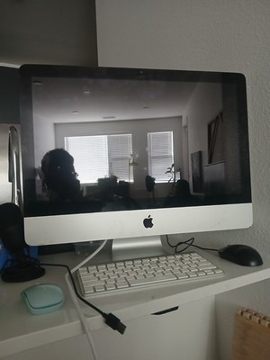 Apple iMac A1311 21.5'' Desktop (August, 2011) - Customized