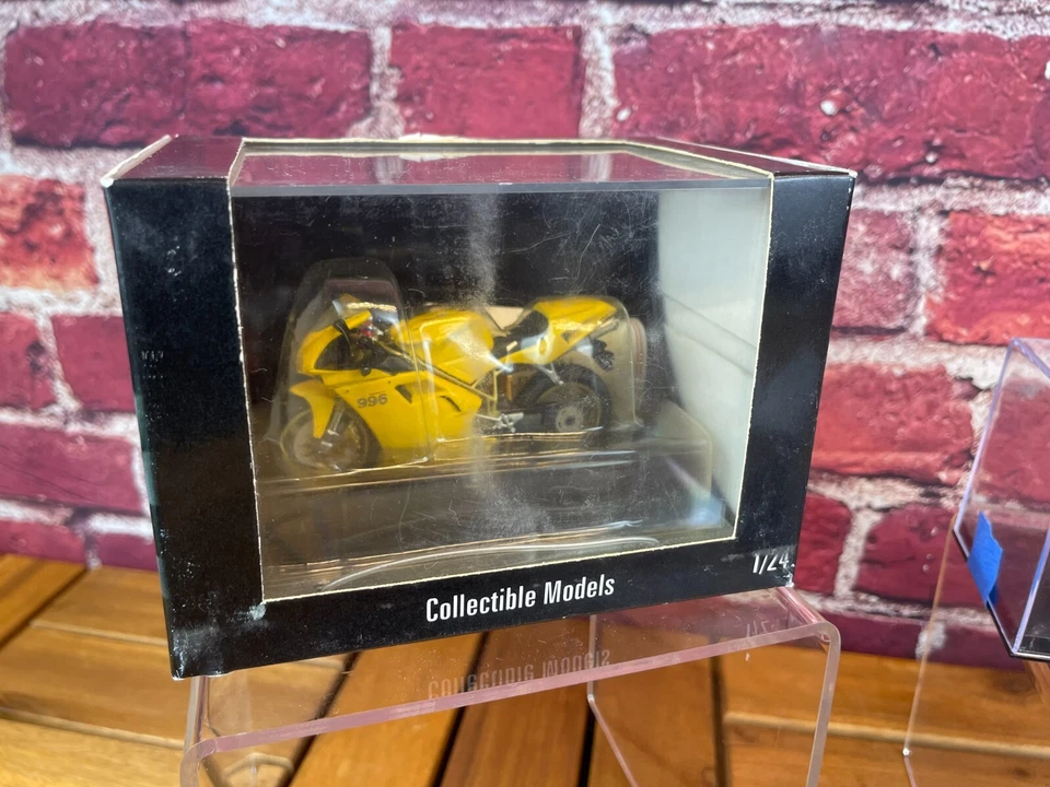 Lote Surtido de 6 MODELOS DE MOTO DUCATI Usados Escala 1/24 Nuevos En Caja BONITOS Foto 2 de 4