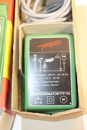 Fleischmann " große Auswahl " Modelleisenbahn Trafo Transformator 220 V Volt - Picture 32 of 55