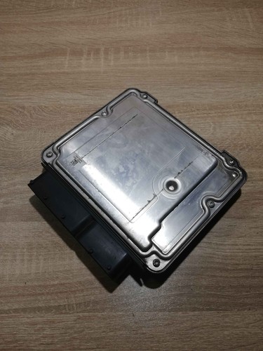Opel Insignia 55573539 0281015774 Motor ECU Unidad de Módulo Bosch - Imagen 2 de 3