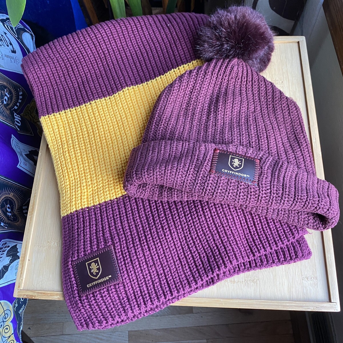 Love Your Melon Harry Potter Gryffindor Beanie Pom Hat  display picture 2