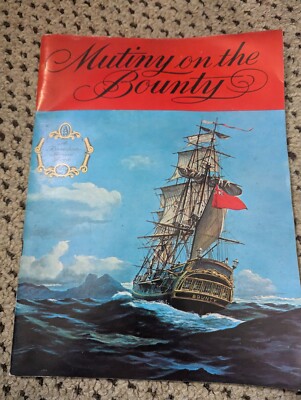 MUTINY ON THE BOUNTY 1962 Old magazine in colour