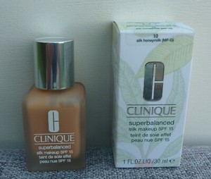 clinique superbalanced silk honeymilk