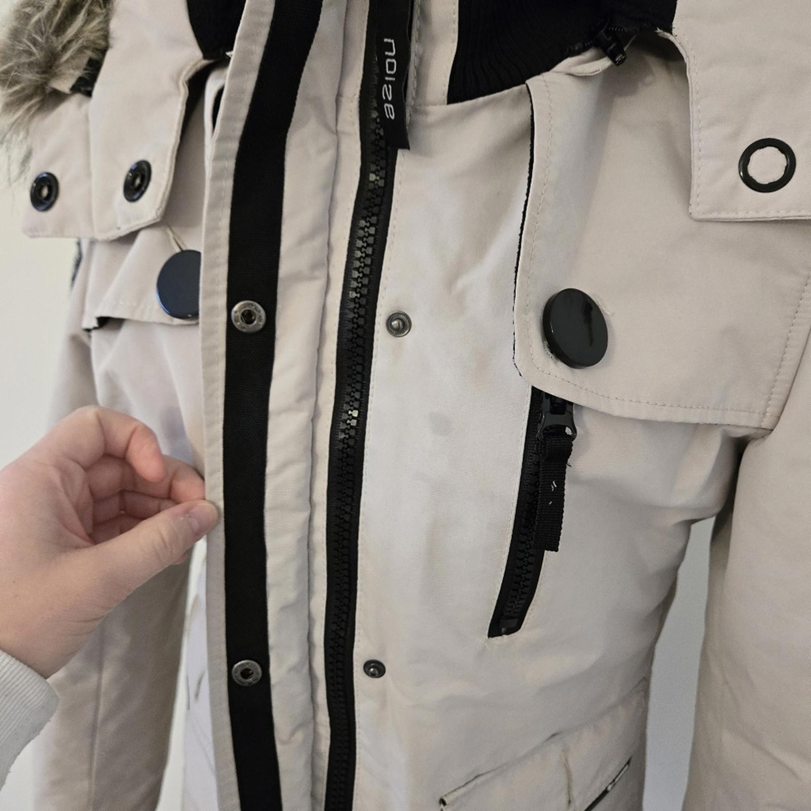 Noize Winter Jacket Size Medium - image 4