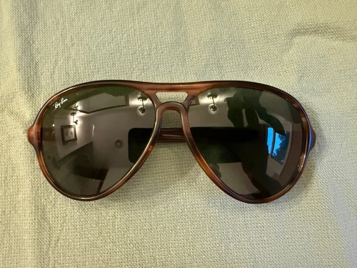 Ray-Ban USA Vintage 1980s B&L Aviator 58mm G-15 vagabond sunglasses Unisex