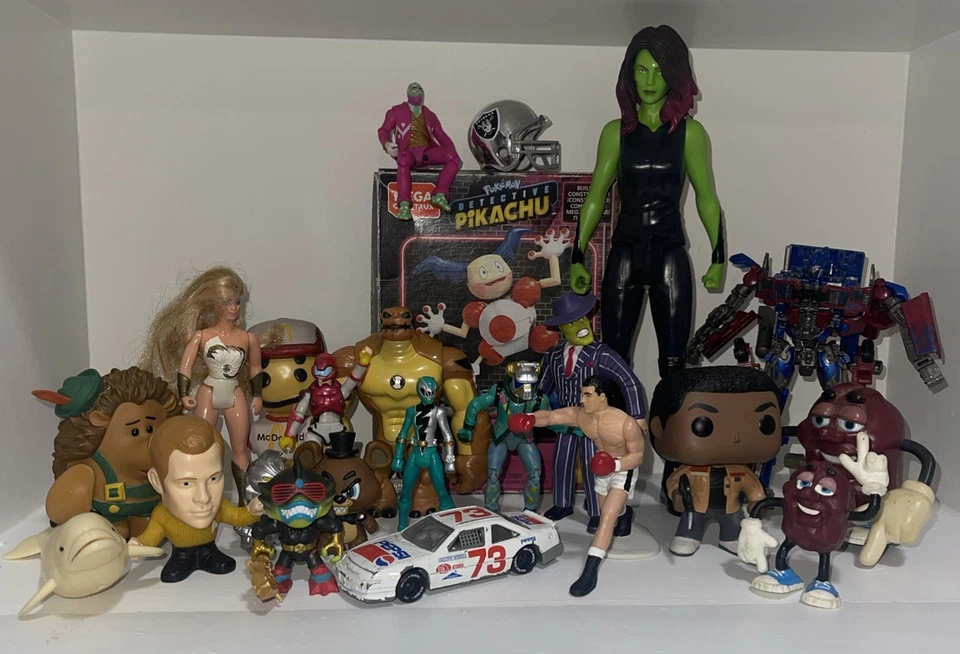 Action Figure Toy Lot 23 Pieces VTG, She-Ra, Transformers, Ben 10, Gamora, More! - Image 2 of 4