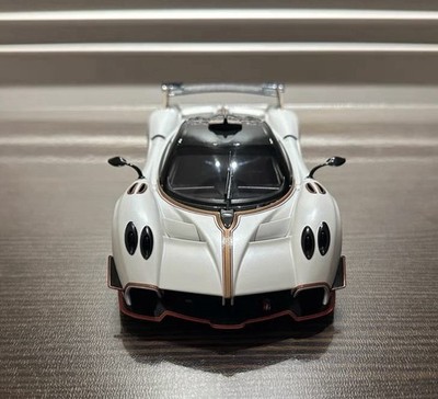 LCDMODELS　1/18　ウアイラR LCD Models 1:18 - Pagani Huayra R- Pearl White - Diecast Model | eBay