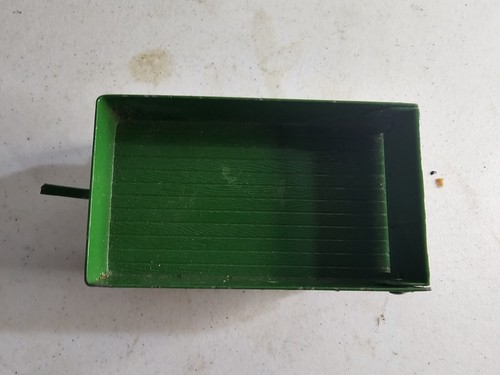 ERTL John Deere Green Farm Barge Wagon Trailer Farm Implement 1:32 Diecast - Picture 2 of 9