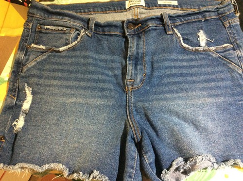 T-shirt donna JR taglia 12 Kensie DENIM SHORTS Powerpuff ragazza crop taglia L outfit - Foto 3 di 10