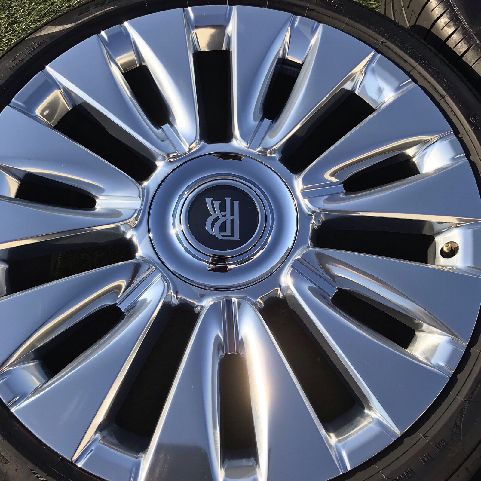 23 ROLLS ROYCE SPECTRE RIMS TIRES OEM STOCK ORIGINAL WHEELS NEW SET