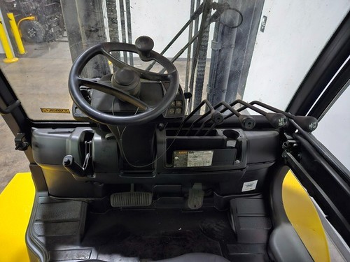 2017 YALE GLP155VX 2 STAGE 15500LB PNEUAMTIC LPG FORKLIFT STK 14062 - Picture 9 of 11