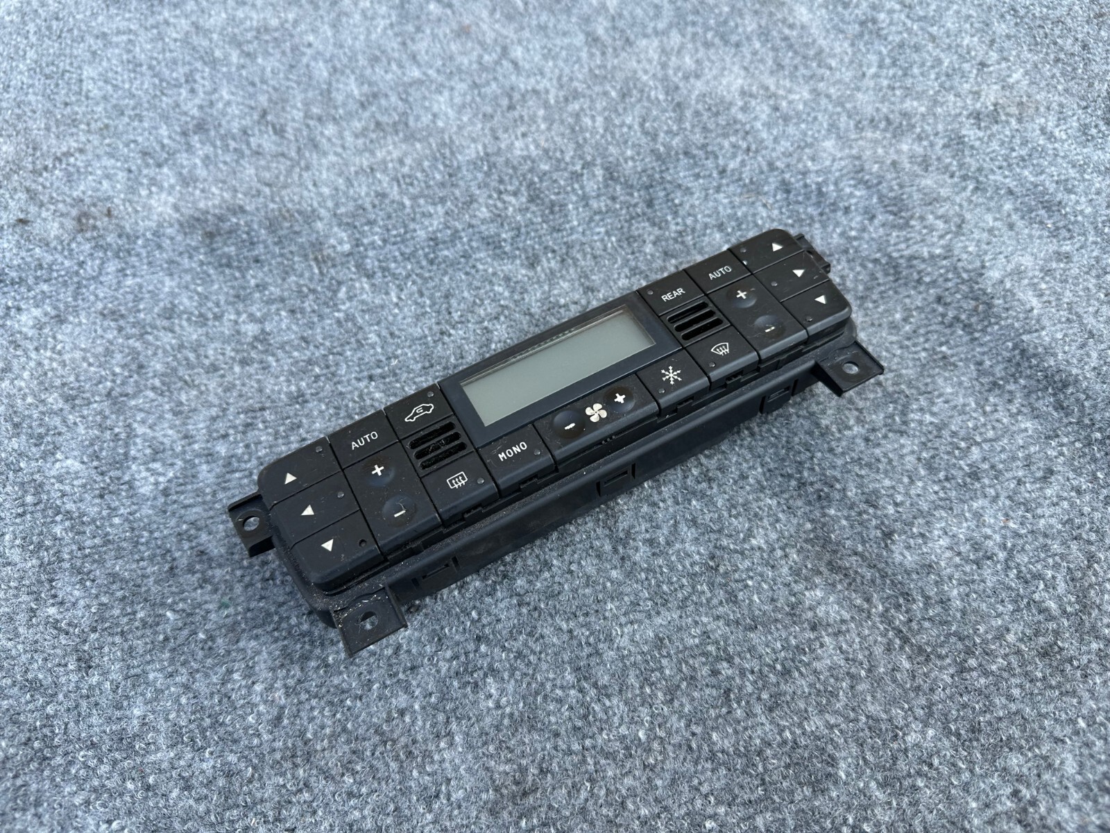 AC CLIMATE SWITCH CONTROL UNIT OEM 08-19 MASERATI QUATTROPORTE GRANTURISMO M145