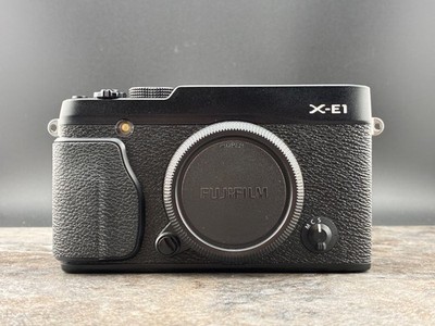 Fujifilm X-E1 16MP Mirrorless Digital Camera Body Black *near mint* 0226