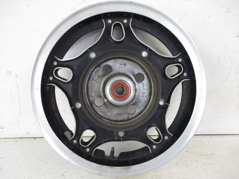 1981 Honda CB750 C OEM Rear Wheel 42650-460-670 for sale