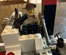 LEGO Adventurers (T-Rex Transport) 5975 River Boat w/ Dinosaur & Minifigures