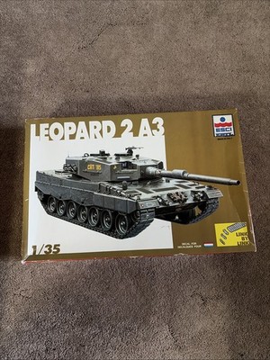 ESCI Leopard 2 A3 1/35 Scale Tank Model Open Box Sealed Bags