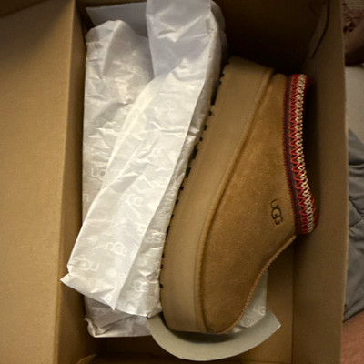 UGG Tazz Women s US 9 Suede Slip-On Platform Slippers Brown Shearling Lined
