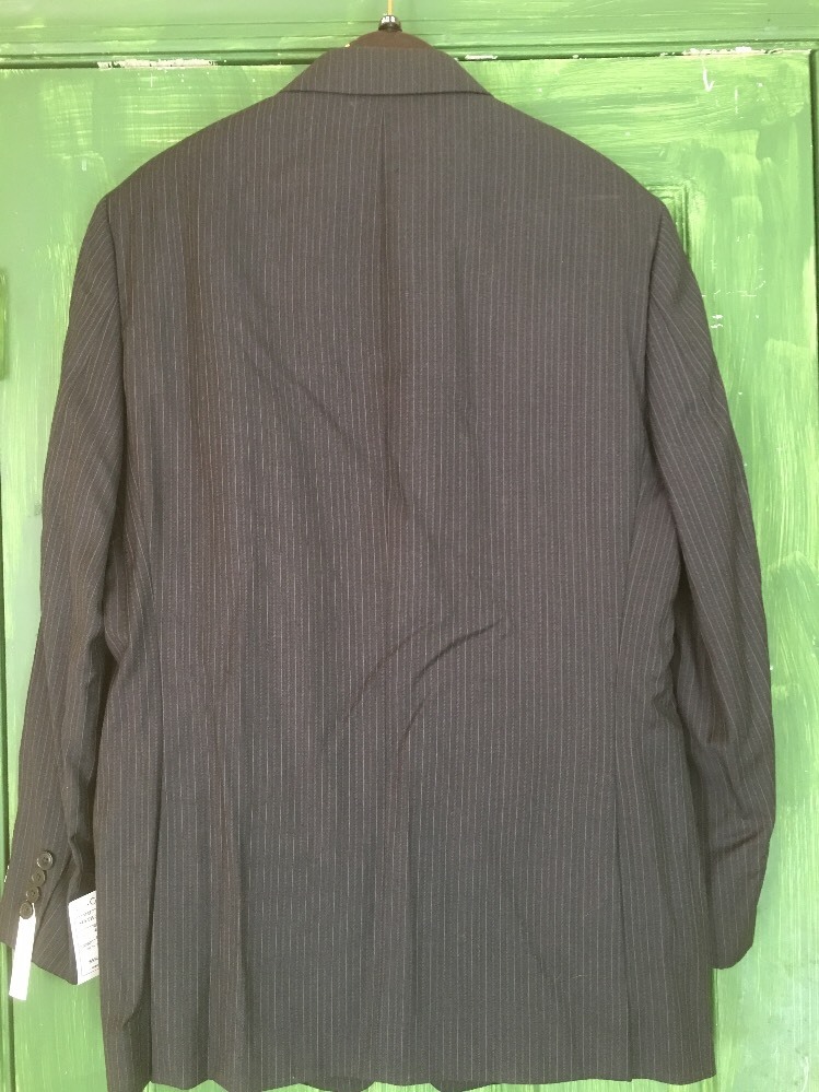 Calvin Klein 3 Piece NWT Suit 40R 34 Waist image 2