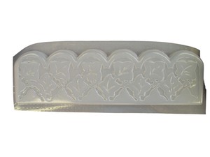 IVY-LEAF-BORDER-EDGING-EDGER-STEPPING-STONE-CONCRETE-MOLD-5009-Moldcreations