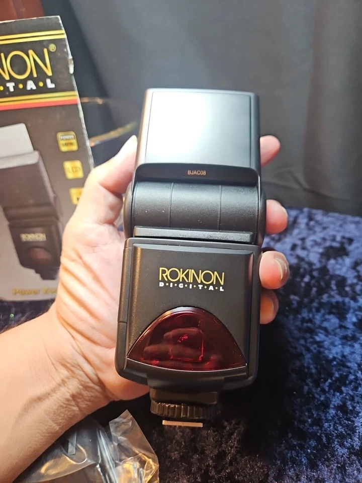 Flash Rokinon D980AFZ-C Digital TTL Power Zoom para Canon (Negro) @R Foto 4 de 4