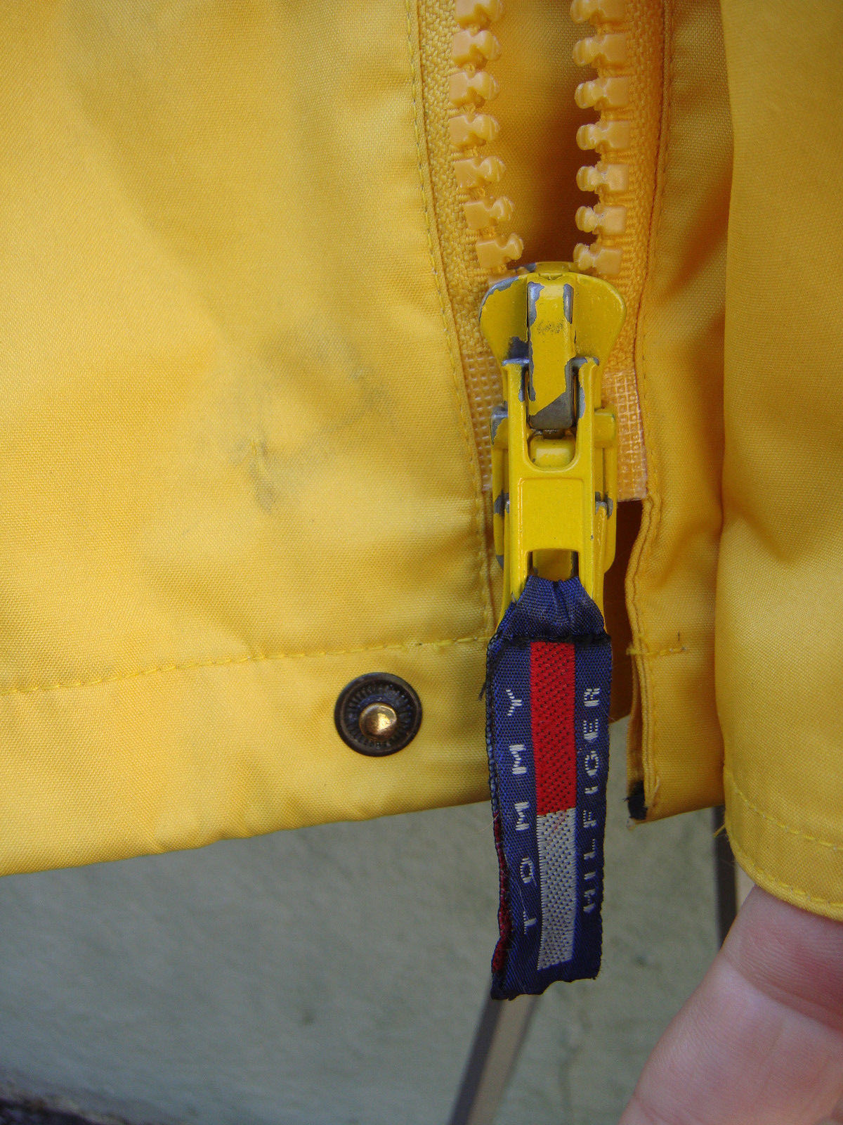 Men's Tommy Hilfiger Gortex Coat Size XL image 8