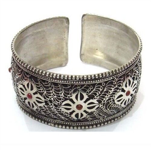 Énorme bracelet double dorje filigrane tibétain pierre précieuse corail rouge 7 croix - Photo 1/1