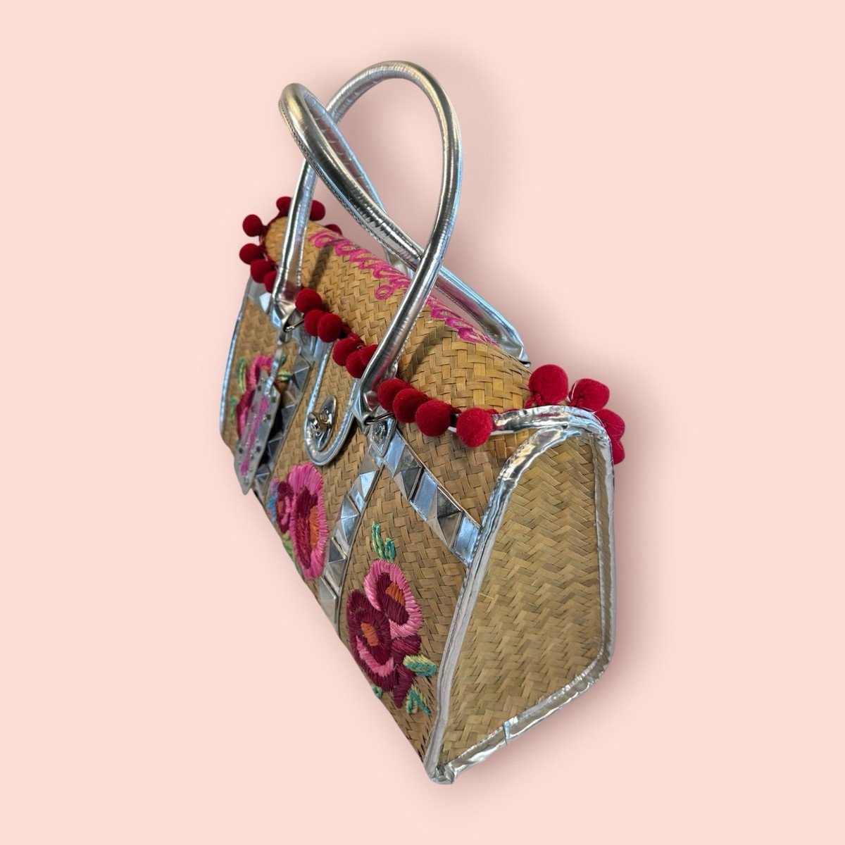 BETSEY JOHNSON Betseyville Y2K Vintage Floral Embroidered Raffia