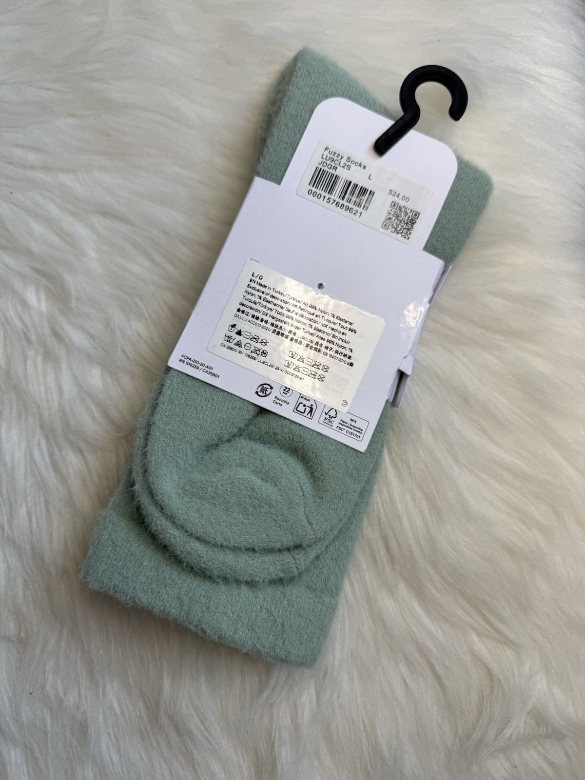 Lululemon Daily Essential Fuzzy Socks Size L JDGR New thumbnail 2