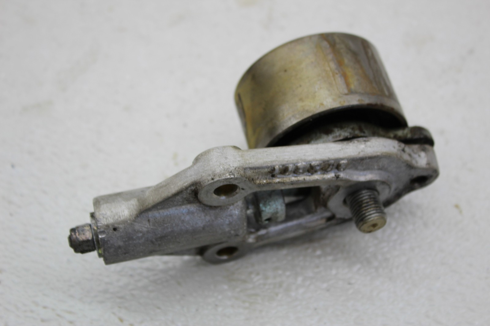 99-01 FERRARI 456 M LEFT SIDE TIMING BELT TENSIONER PULLEY MOUNT
