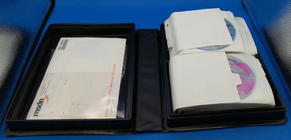 MSDN Software 73 CD's of Microsoft Development software 1998 Win98, Win95 NT4 VS - Image 2 of 3