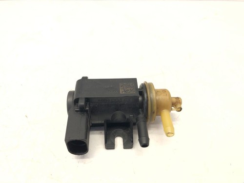 Volkswagen Caddy 2012 Diesel 77kW Turbolader Druckwandler Magnetventil BMO17471