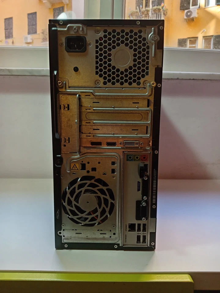 HP Pavillion 500 PC serie, intel Core i7, Windows 10 - Imagen 4 de 4