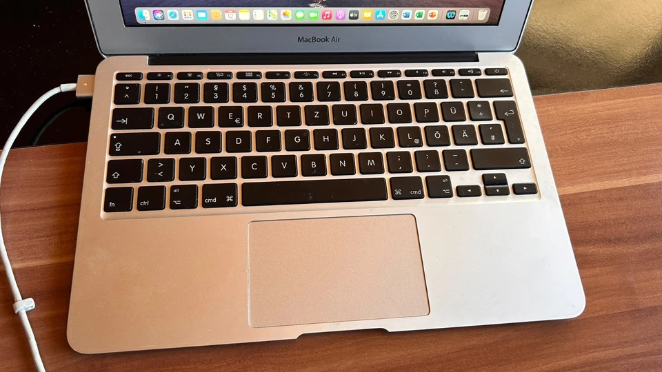 Apple MacBook Air 11" · i5 4th gen 2.6 GHz · 4GB · 128GB, Foto 4 von 5