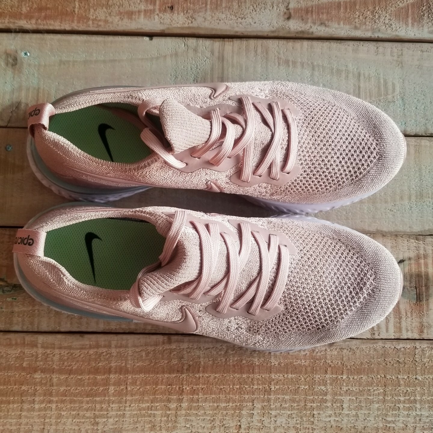 Nike Epic React Flyknit 2 Rose Gold 
