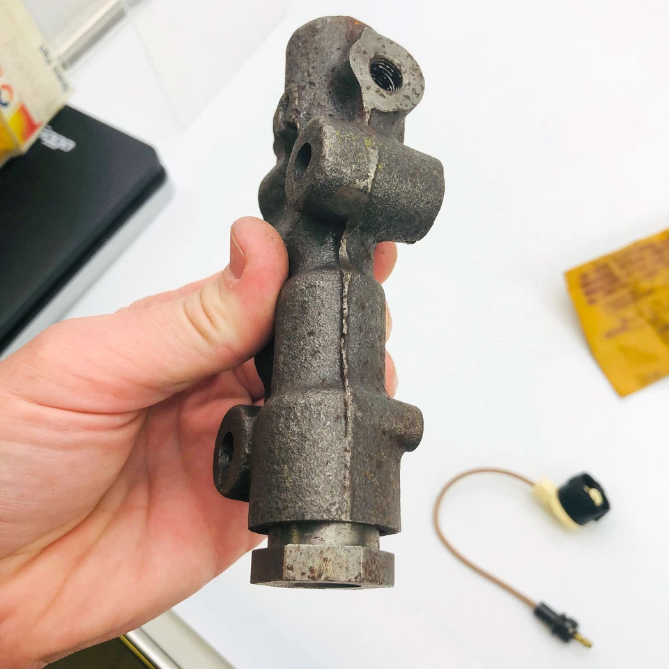 Jeep 5357087 Brake Pressure Regulator OEM NOS Made by Delco - Image 3 of 4