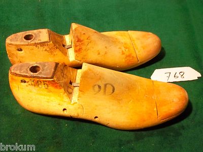 VINTAGE PAIR Wood Size 7 C GEBL CO #C42957 600 Shoe Factory Last Mold