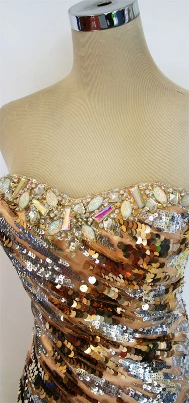 Nuevo con etiquetas Vestido de fiesta Formals 6025 dorado $478 Baile de graduación 10 Foto 2 de 4