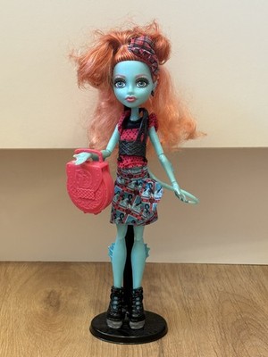Monster High Lorna McNessie Monster Exchange Doll Complete And With Stand
