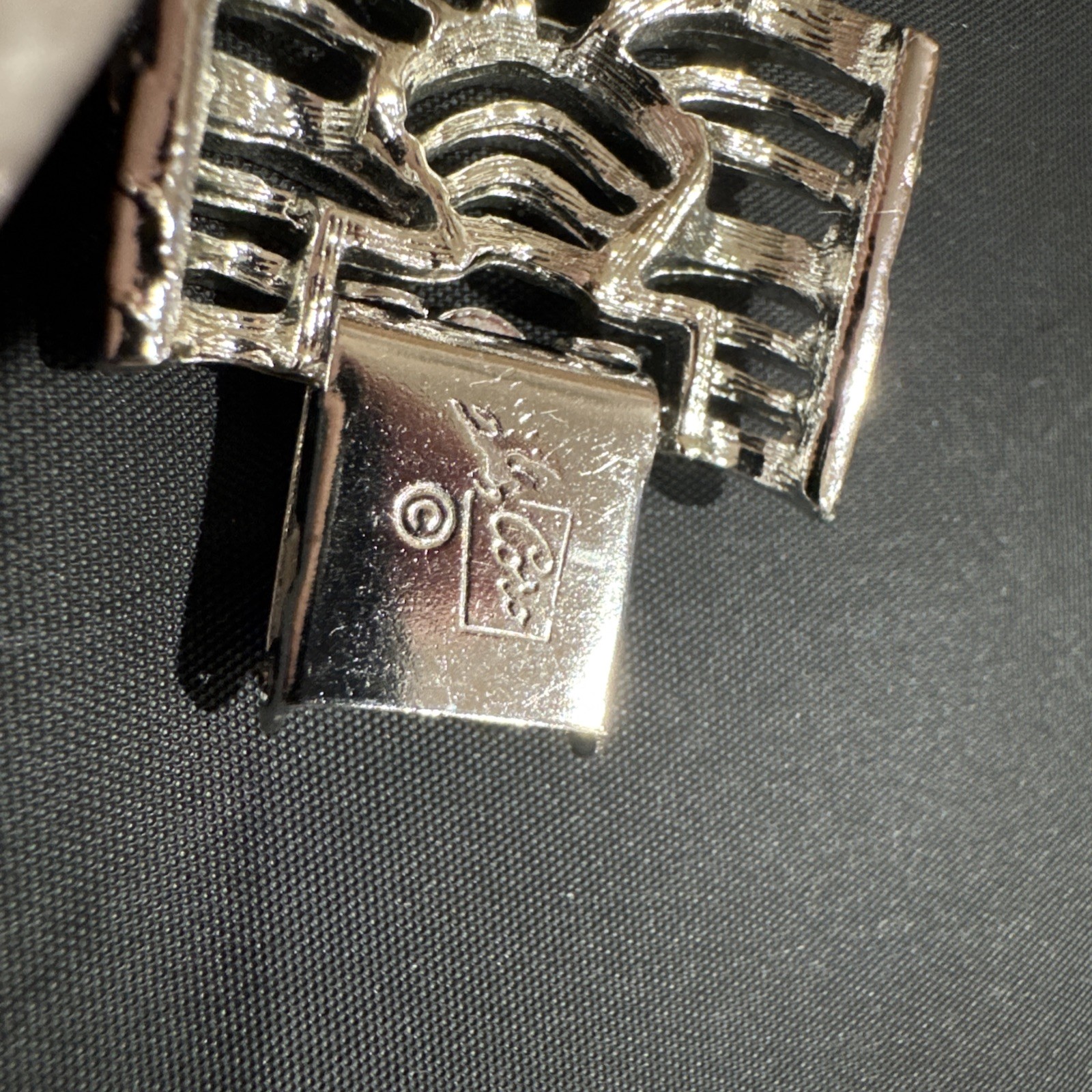 Coro Silvertone Statement Bracelet. Beautiful Vin… - image 4