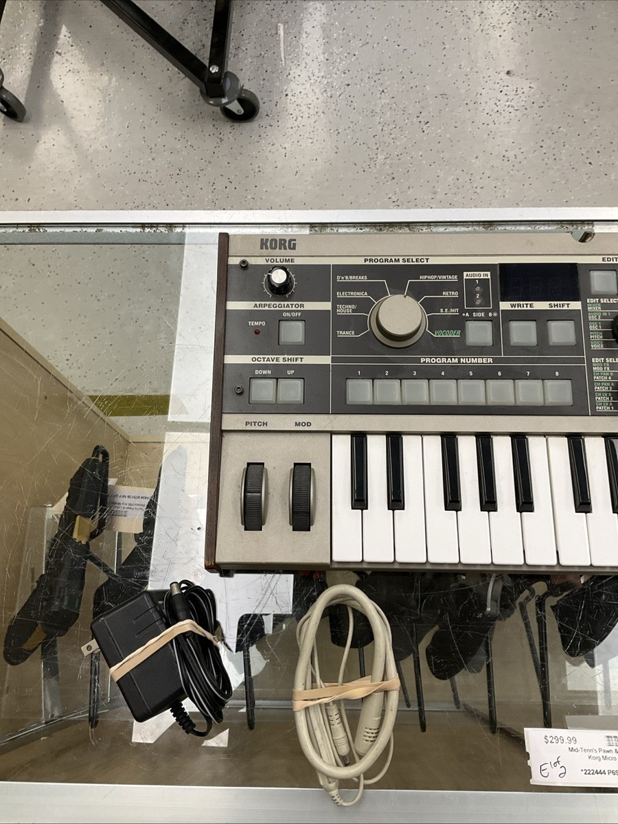KORG microKORG Analog Modeling Keyboard Synthesizer Vocoder